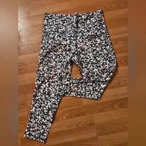 Athleta Salutation Stash Pocket 7/8 Tight 1X